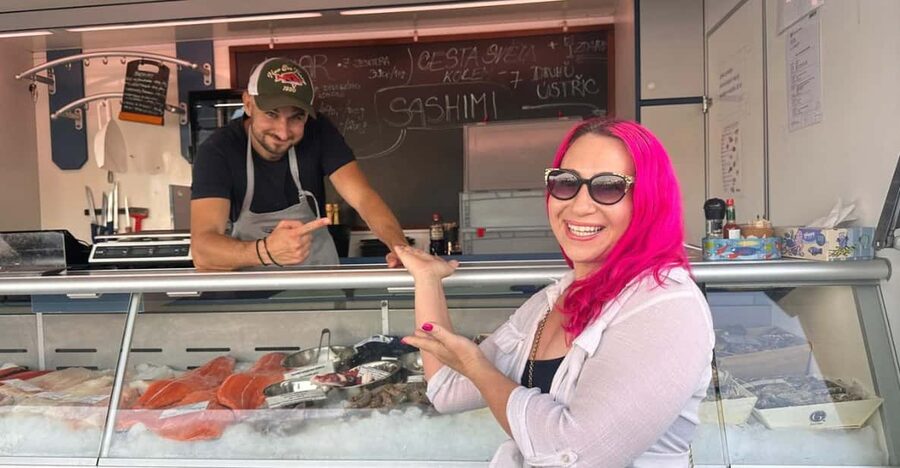Prague: Farmers Market and Brunch Class with Celebrity Chef - A Saturday morning at Náplavka Farmers Market