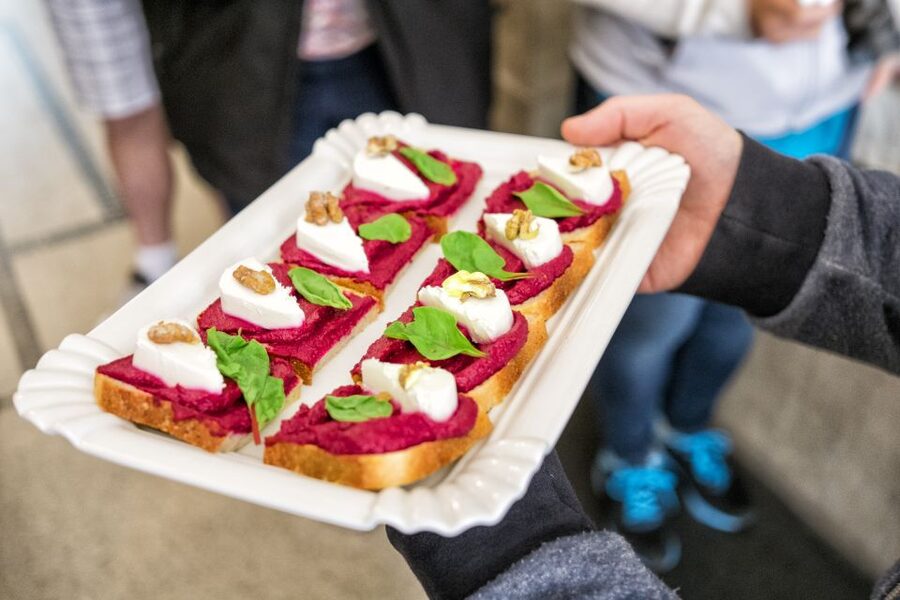 Prague: Food and Beer Guided Walking Tour with Tastings - Lunch at Café Louvre with Kafka and Einstein
