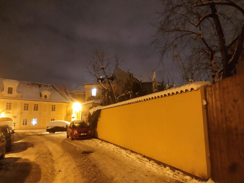 Prague: Ghost Walking Tour - Why Prague’s narrow lanes suit a ghost story