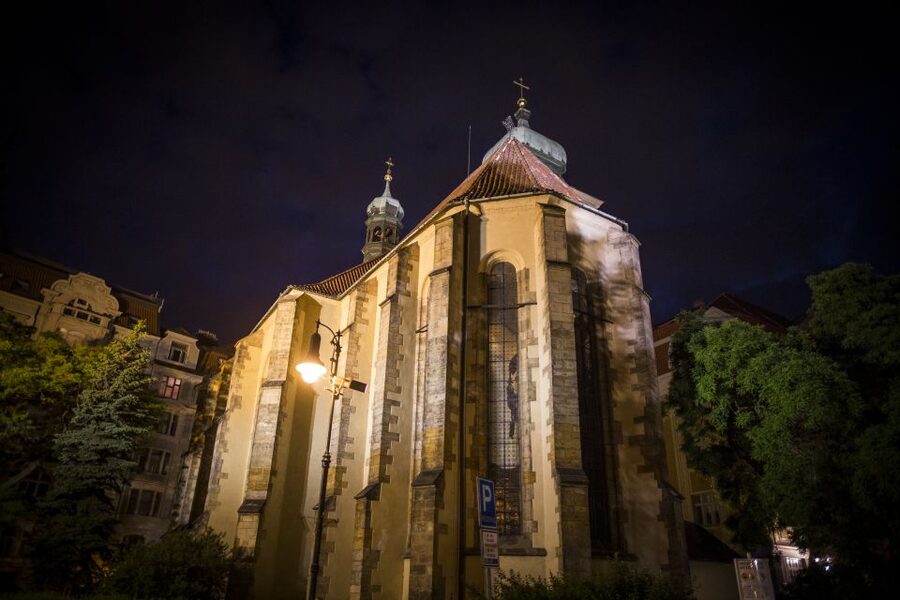 Prague: Ghosts and Legends of the Old Town Evening Tour - Saint Castulus Church and the city’s uneasy past