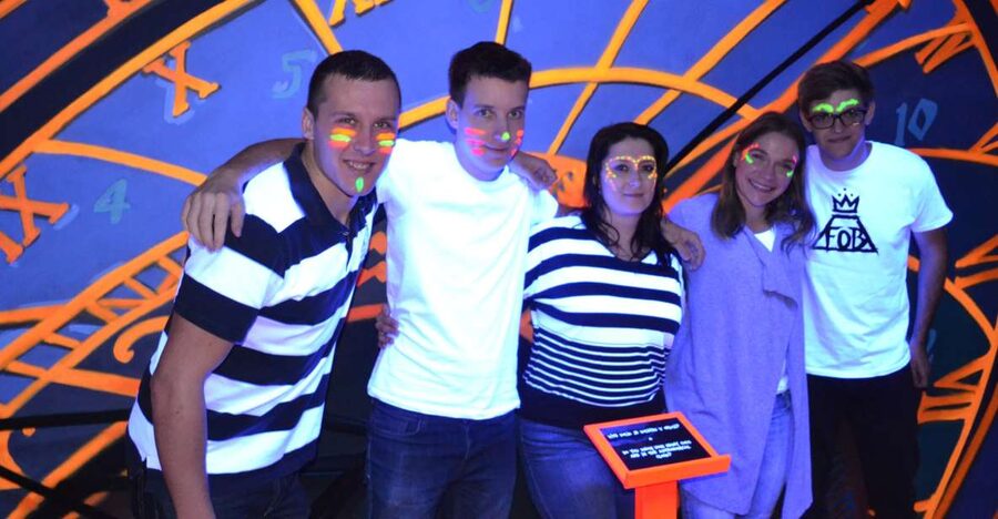 Prague: Glow Golf Mini Golf Game by UV Light - A black-light course beneath Prague’s Old Town
