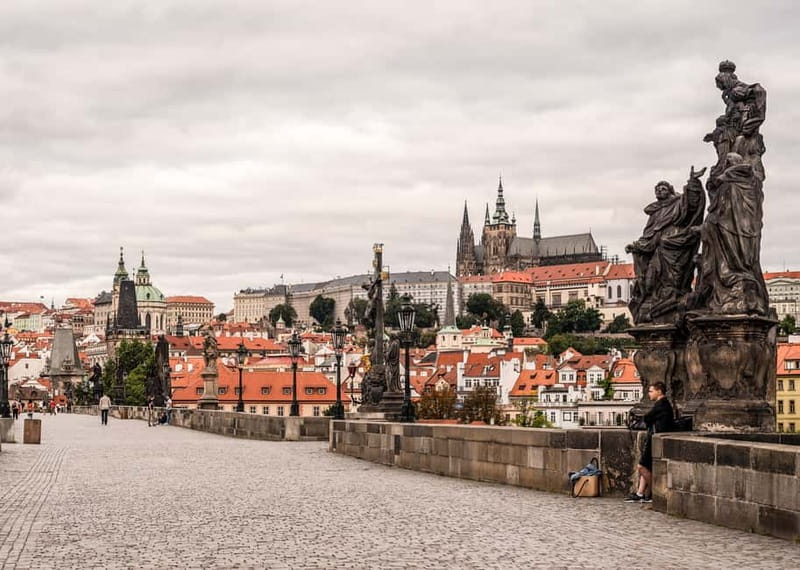 Prague Grand 2,5 hour + 2 hour exterior walking tour - Should you book the Get Prague Guide walking tour?