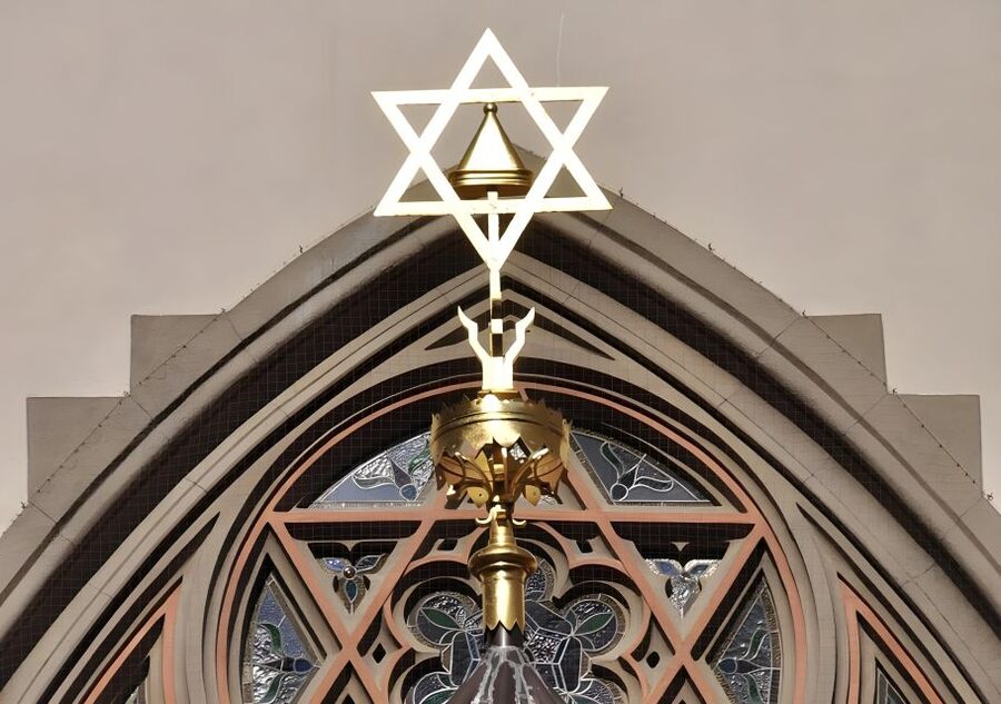 Prague: Guided Tour inside the Jewish Cemetery & Synagogues - Why Josefov Deserves Your Time
