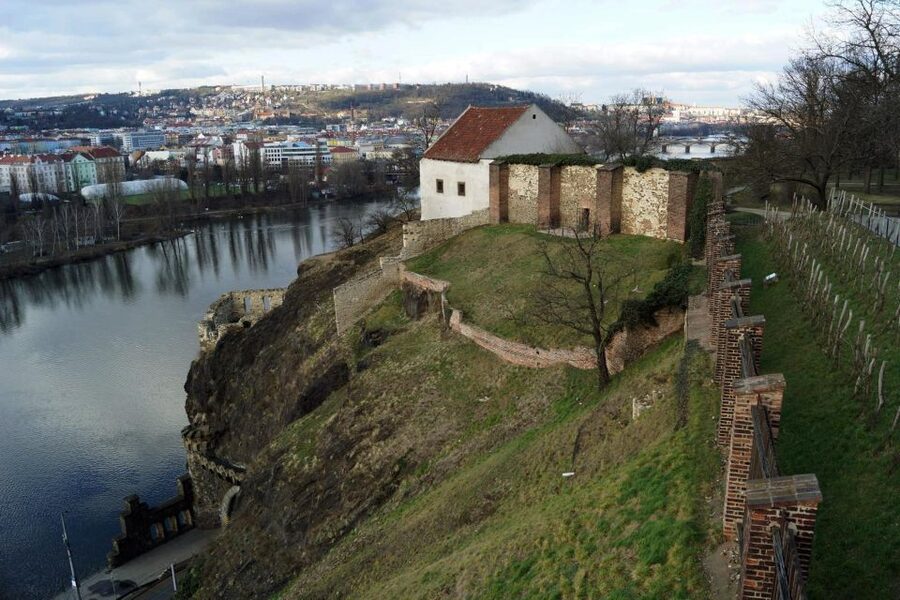 Prague: Guided tour to the historic fortress of Vyšehrad - Who will enjoy this tour most?