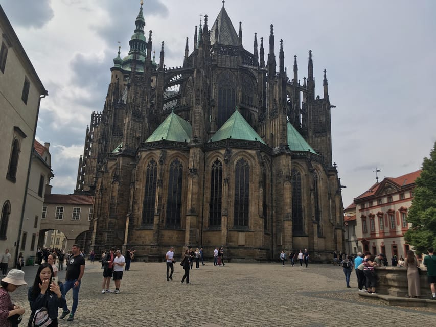 Prague: Highlights of Prague Private Half-Day Tour by Car - The $364 price and who gets good value