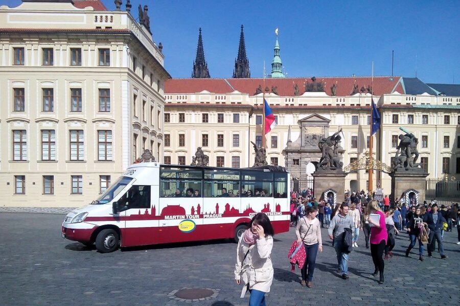 Prague: Historic City Center Bus Tour with Top Sights - Key points to know before you book