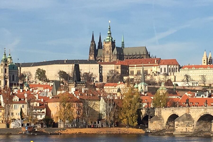 Prague: Historic City Center Bus Tour with Top Sights - The 30 to 40-minute Castle District break