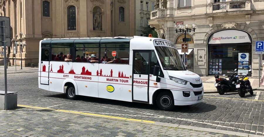 Prague: Historic City Center Bus Tour with Top Sights - Comfort, traffic, and taking photos
