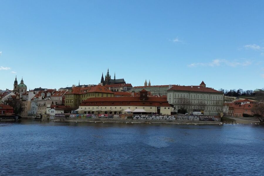 Prague: Historic City Center Bus Tour with Top Sights - Old Town in 70 minutes