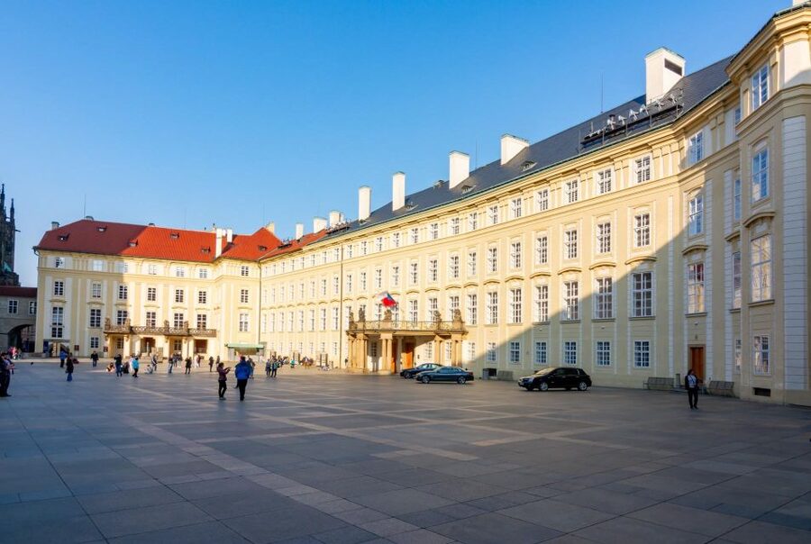 Prague Hradcany Castle, St Vitus Cathedral Tour with Tickets - Golden Lane, small houses and old crafts