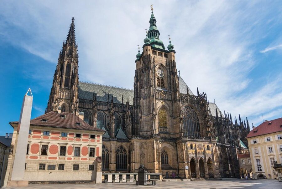 Prague Hradcany Castle, St Vitus Cathedral Tour with Tickets - Old Royal Palace and the story of Czech power