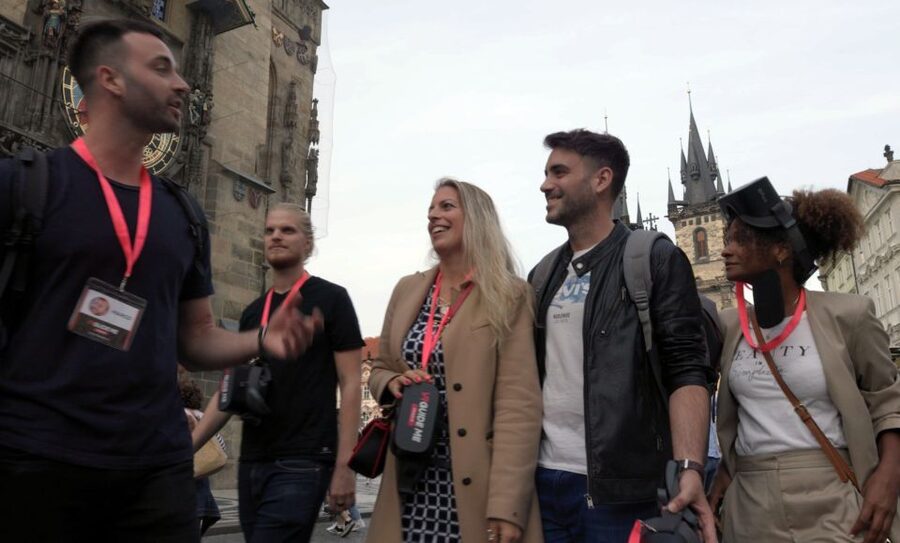 Prague: Immersive History Walking Tour and VR - How the guides shape the experience