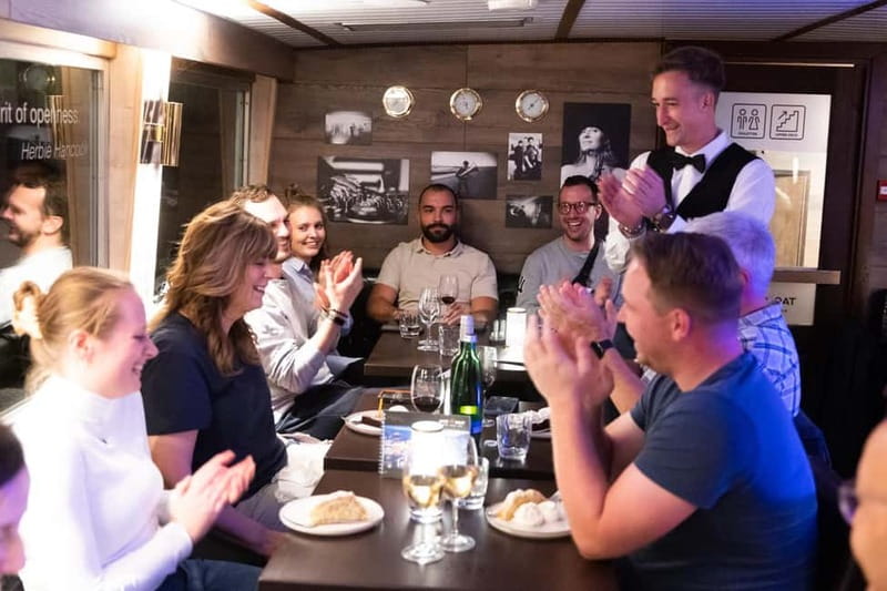 Prague: Jazz Boat Cruise with Live Concert and Optional Meal - Three music sets with two natural breaks