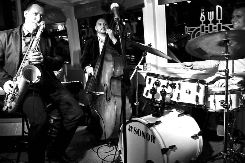Prague: Jazz Boat Cruise with Live Concert and Optional Meal - Boarding at Jazz Boat