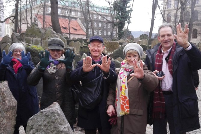 Prague Jewish Quarter Private tour - 3hours - The Old-New Synagogue and Jewish Town Hall