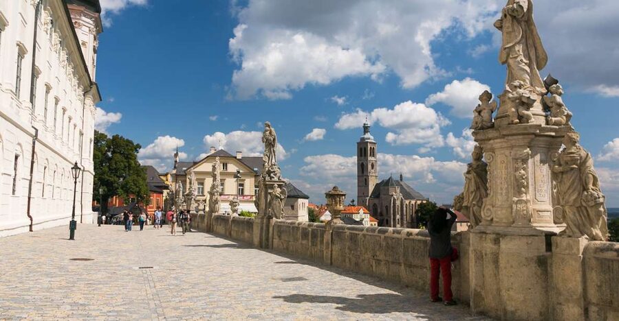 Prague: Kutná Hora, St Barbara's Cathedral and Bone Church - Why Kutná Hora makes a good escape from Prague