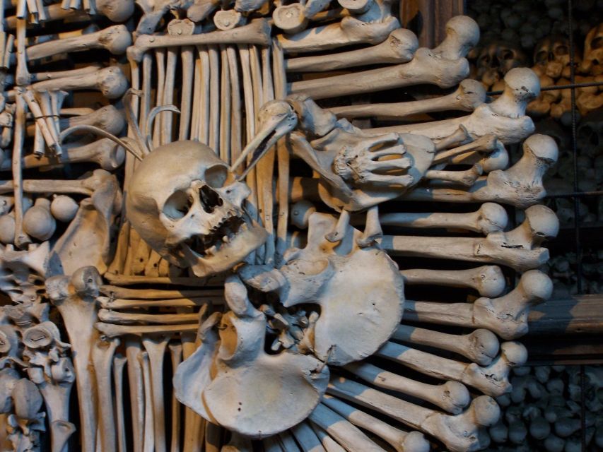 Prague: Kutná Hora, St Barbara's Cathedral and Bone Church - A guided walk through the old town