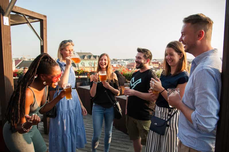 Prague: Local Pub Walking Tour with 5 Beers - The fifteen-minute walk between pubs