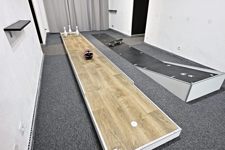 Prague: Mazemania Miniature Golf Experience - What the high rating means for your decision