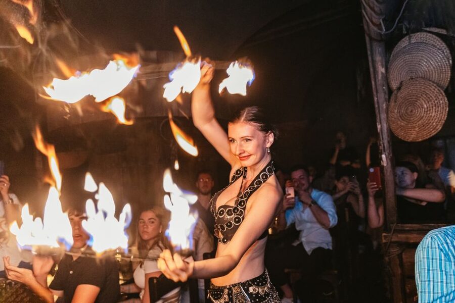Prague: Medieval Dinner with Unlimited Drinks - Shared tables and the social side