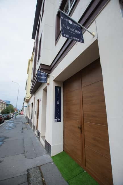 Prague: Modern Private Spa with Jacuzzi and Sauna - Practical details that can protect your booking time
