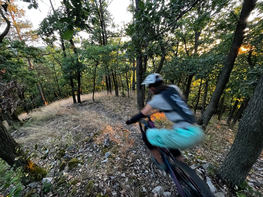 Prague Mountain Biking: Blast Through The Best Singletracks - Dobřichovice: Coffee, Koláč, And A Cold Pilsner
