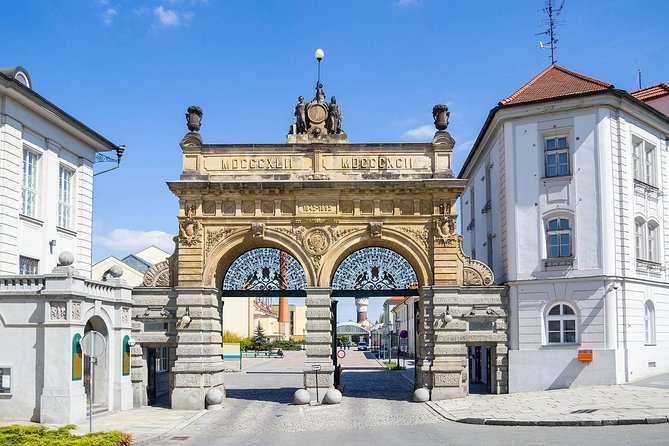 Prague-Munich One-Way Sightseeing Day Tour - The Private Guide Makes the Long Day Work