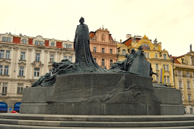 Prague: National Museum Ticket & Online Audioguide City Tour - The online guide, languages, and phone setup