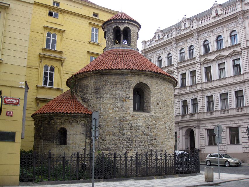 Prague: Old, New, and Jewish Towns Guided Walking Tour - The history is long, but the format stays approachable