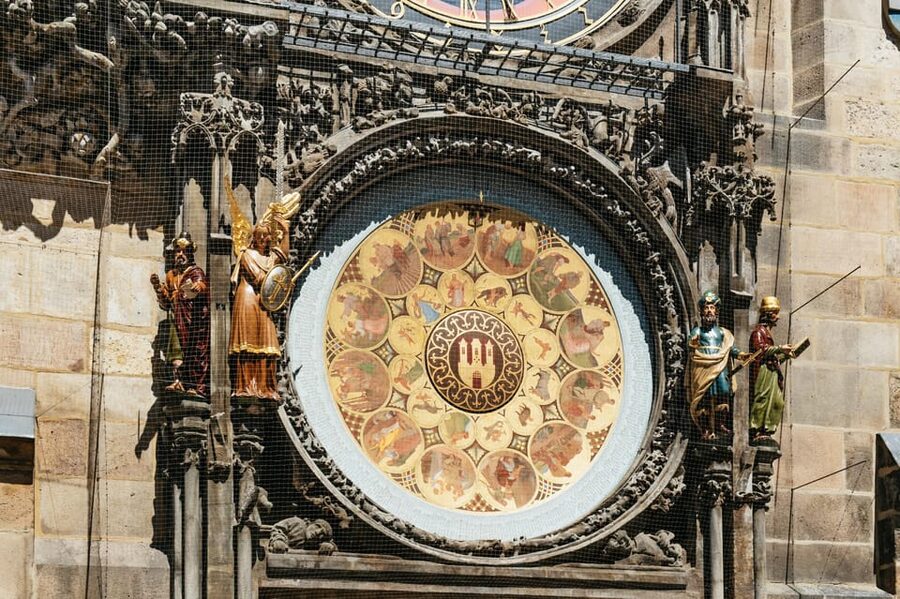 Prague: Old Town, Astronomical Clock and Underground Tour - Key points at a glance