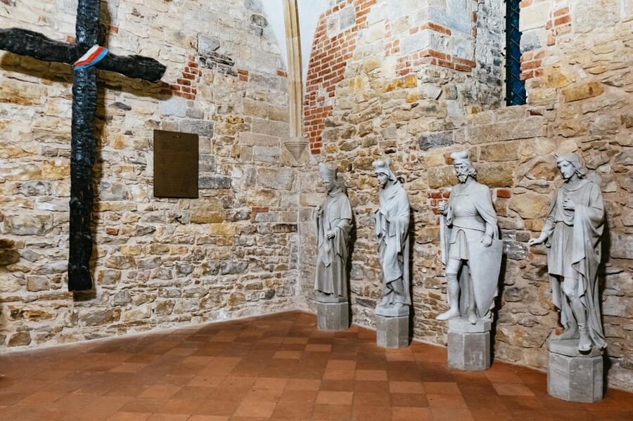 Prague: Old Town, Astronomical Clock and Underground Tour - Why this Prague walking tour works as a first look