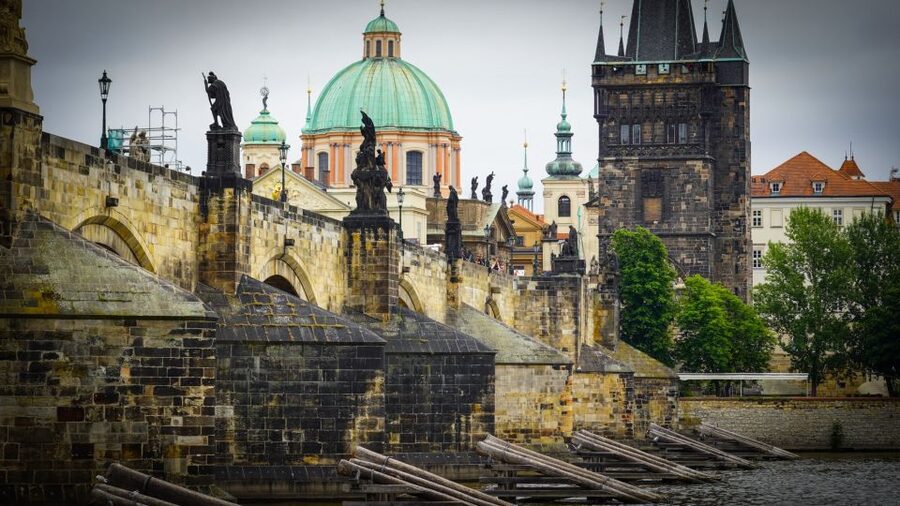 Prague: Old Town Highlights & Hidden Gems Guided Tour - Why this Prague walk works so well