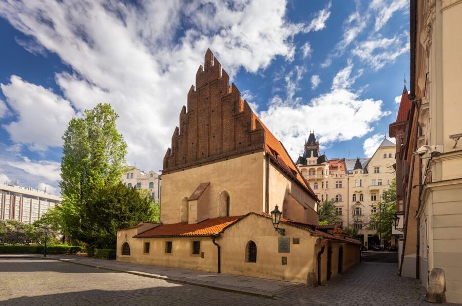 Prague: Old Town Highlights Private Guided Walking Tour - Key points to know before booking