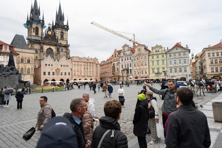 Prague: Old Town, Jewish Quarter & Astro Clock Walking Tour - What the guide adds for $22