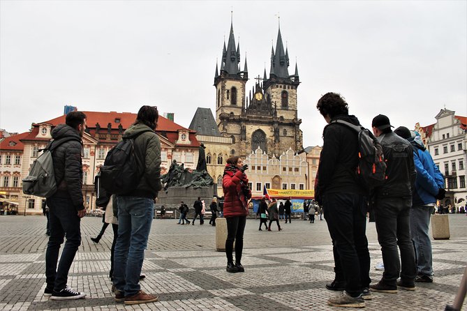 Prague Old Town, Medieval Underground and Dungeon Historical Tour - The dungeon display: atmospheric, but not a vast prison