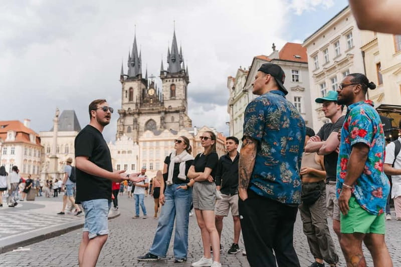 Prague: Old Town, Prague Castle & River Cruise Day Tour - Key points at a glance