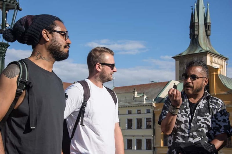 Prague: Old Town, Prague Castle & River Cruise Day Tour - What the $67 price really covers