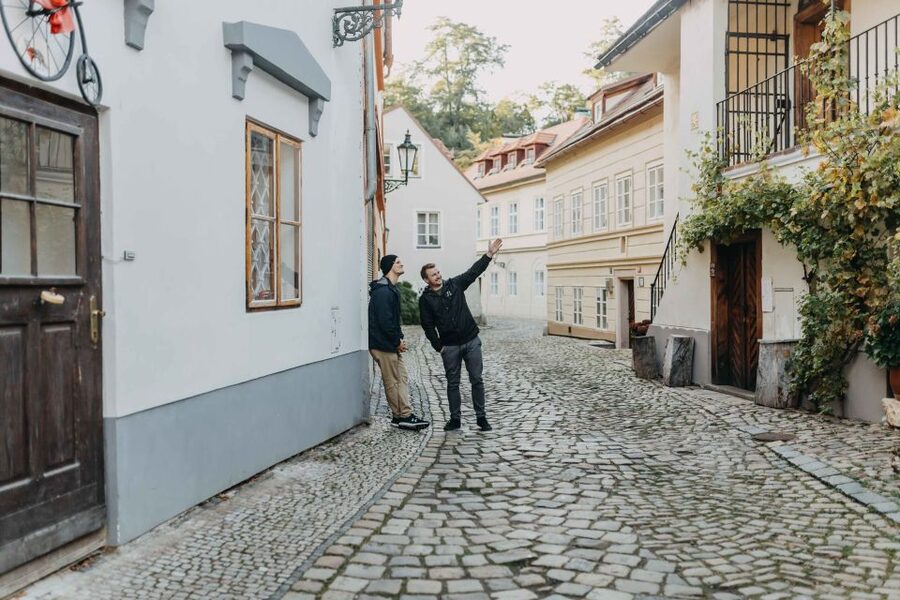 Prague: One Prague Tour with Local Food & Beer - Meeting point and practical planning