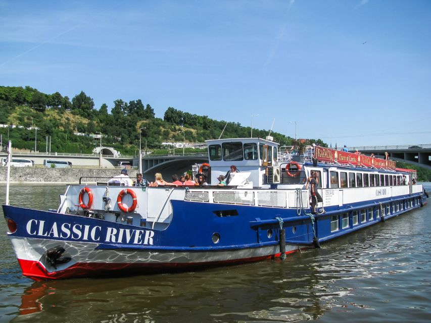 Prague: Panoramic Vltava River Cruise - Key things to know before boarding