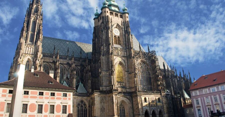Prague: Prague Castle and Little Quarter Guided Walking Tour - A practical way to plan the day