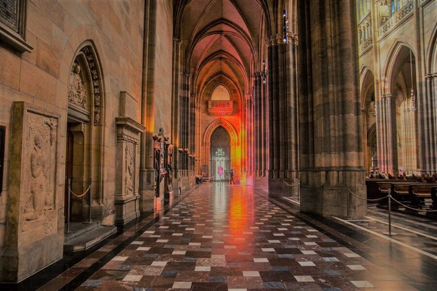 Prague: Prague Castle Complex Smartphone Audio Guide - Daliborka Tower, a darker final stop