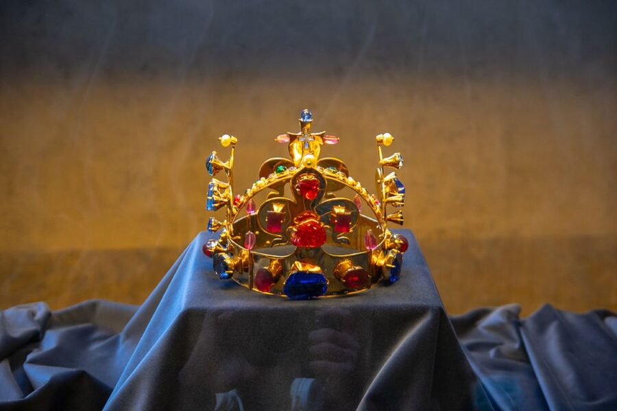Prague: Prague Castle Complex Smartphone Audio Guide - Audio, text, maps, and the need for internet