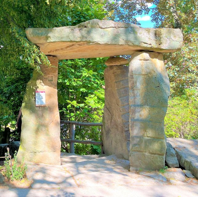 Prague: Prague Zoo Audio Guide with E-Ticket - Starting at the Troja entrance