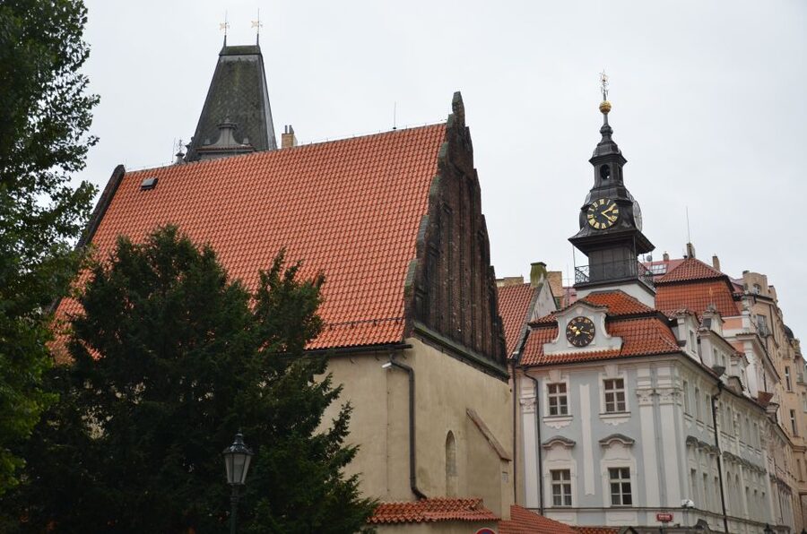 Prague: Private City Tour by Minivan - Starting above the city at Strahov Hill