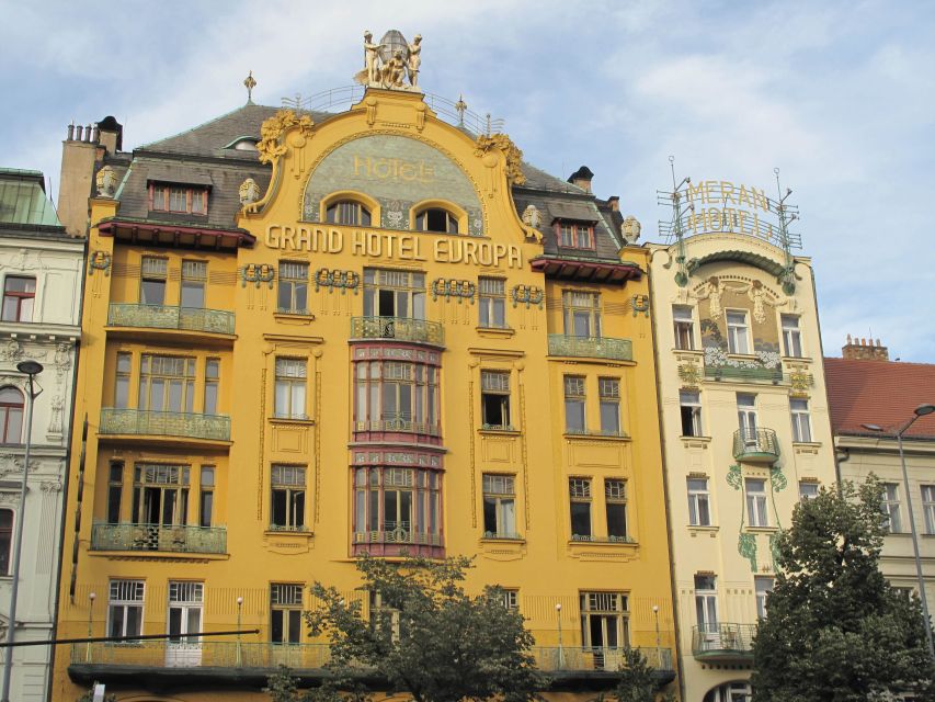 Prague: Private Cubism & Art Nouveau Walking Tour - Key details at a glance