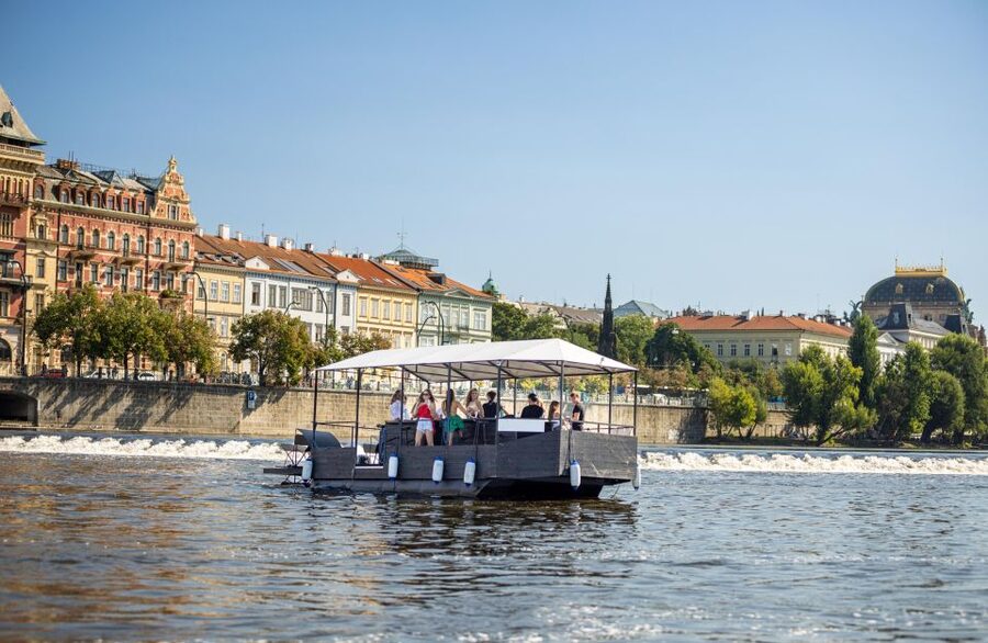 Prague: Private Cycle Boat River Tour with Beer or Prosecco - Finding the blue-roofed boat by U Bukanýra