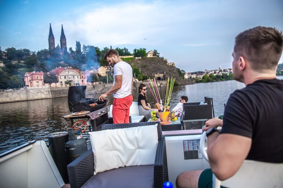 Prague: Private River Cruise with Unlimited Beer or Prosecco - Captain Martin and the personal feel