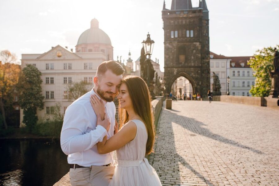 Prague: Professional Photoshoot at Charles Bridge - Why Charles Bridge works so well for a short photoshoot
