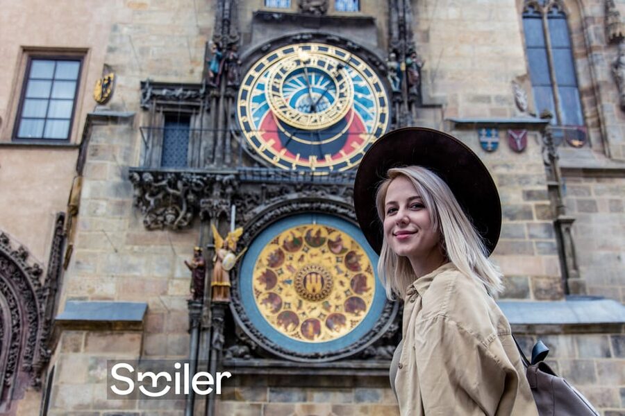Prague: Professional Photoshoot in the Old Town - Through the cobbled streets of Old Town