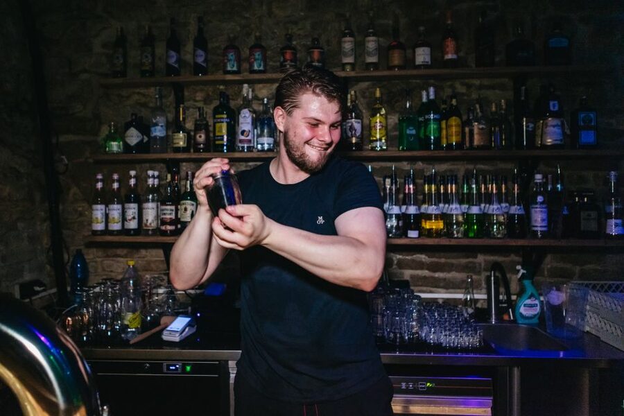 Prague: Pub Crawl with Unlimited Drinks & 5-floor Club Entry - Karlovy Lazne and the value of VIP entry
